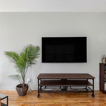 Trendy Castleberry Hill Condo- Walk To Mercedes Benz/ All Downtown Attractions アトランタ エクステリア 写真