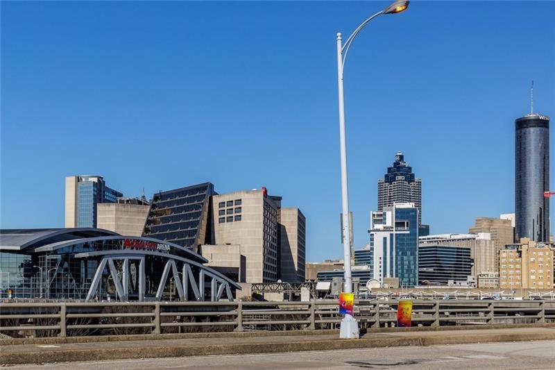 Trendy Castleberry Hill Condo- Walk To Mercedes Benz/ All Downtown Attractions アトランタ エクステリア 写真