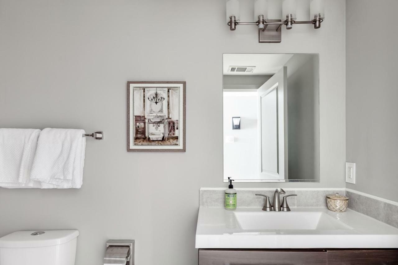Trendy Castleberry Hill Condo- Walk To Mercedes Benz/ All Downtown Attractions アトランタ エクステリア 写真